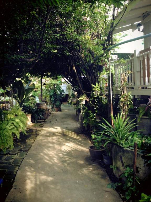 Loy Manee House Bed & Breakfast Phra Nakhon Si Ayutthaya Exterior photo