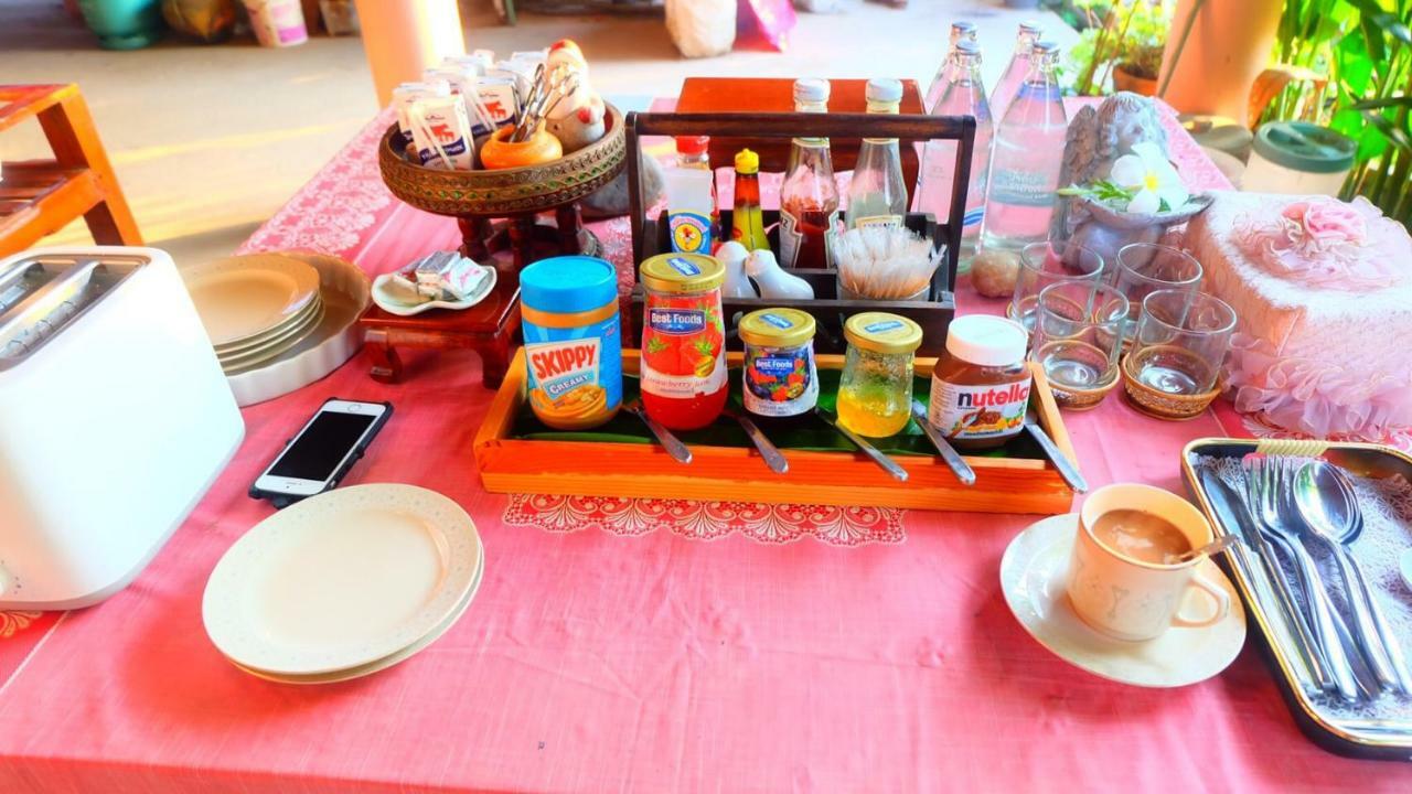 Loy Manee House Bed & Breakfast Phra Nakhon Si Ayutthaya Exterior photo